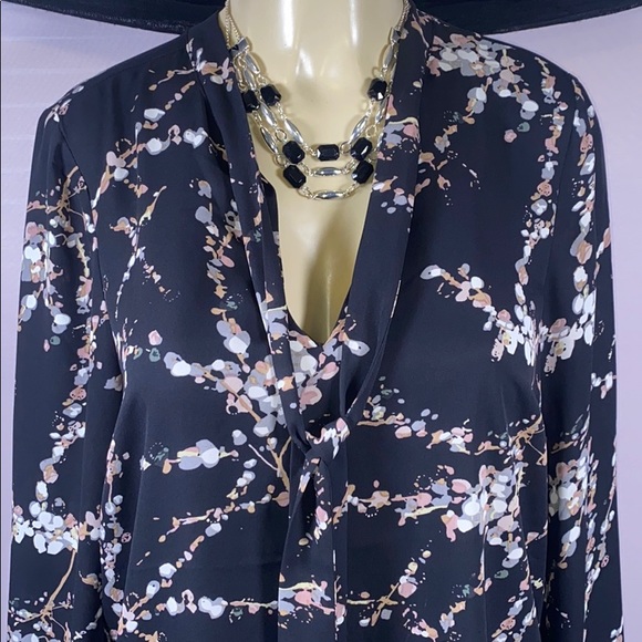 DR2 dressy Blouse Size Large 💗 - Picture 2 of 7